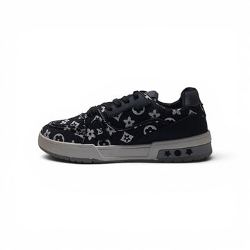 EUR SIZE 42 |  Louis Vuitton LV Trainer