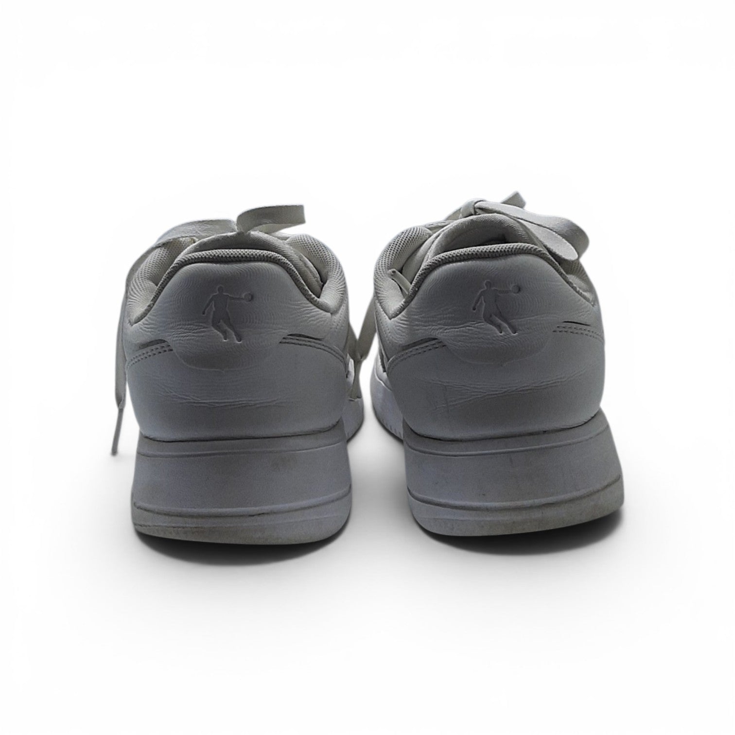 EUR SIZE 42.5 | Axel Arigato Dice Lo in monochrome grey